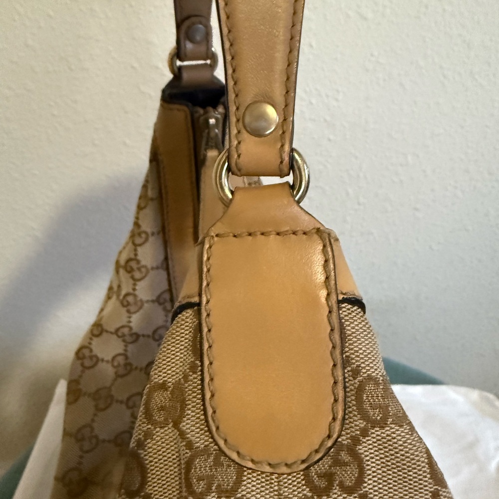 gucci hobo shoulder bag. - Picture 12 of 16